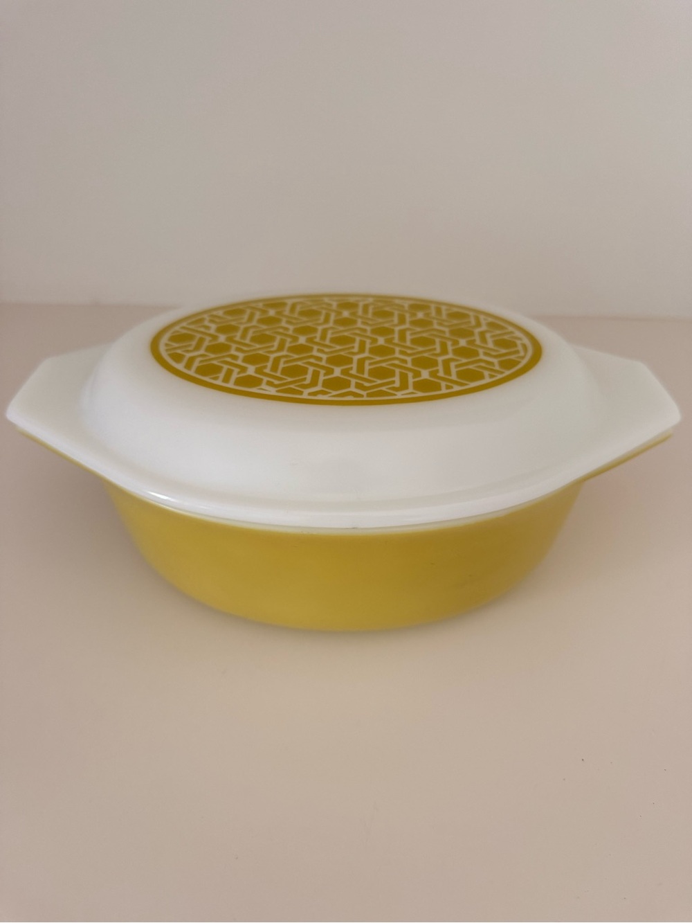 Vintage Pyrex Basket Weave Wicker Oval Casserole Dish with Lid 1 1/2 Quart